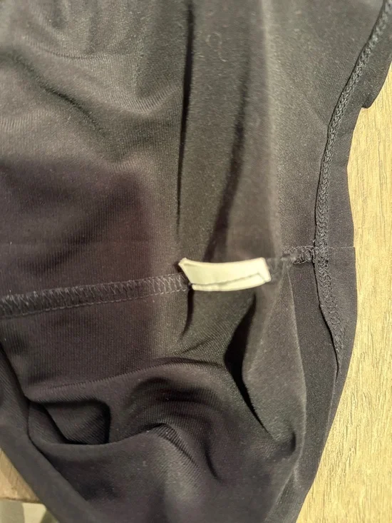 Michael Kors Black Grommet Detail Short Sleeve Top size Large - Picture 5 of 5